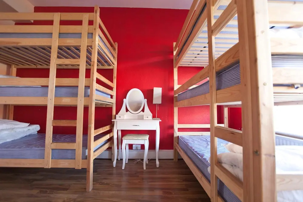 Hostel Connect