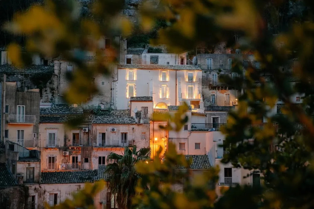 IBLA ROOMS