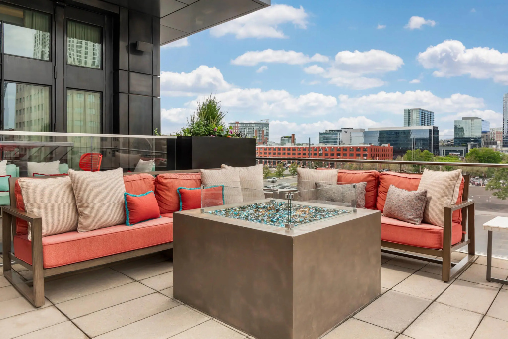 Cambria Hotel Nashville Downtown