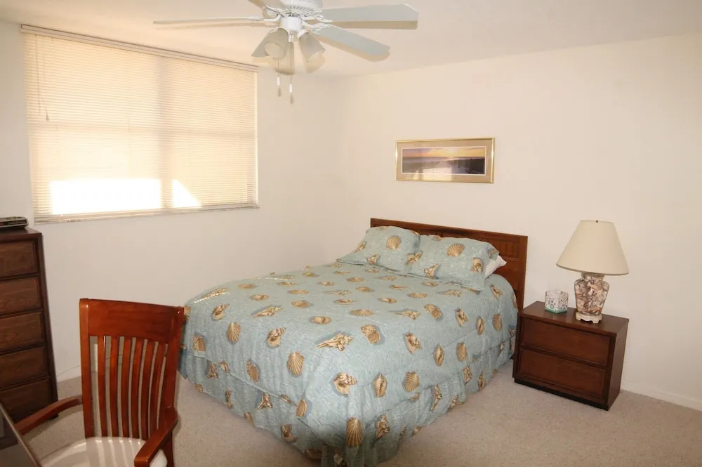 3 Bedroom Oceanfront Luxury Condo - Sand Dollar Iii, 205