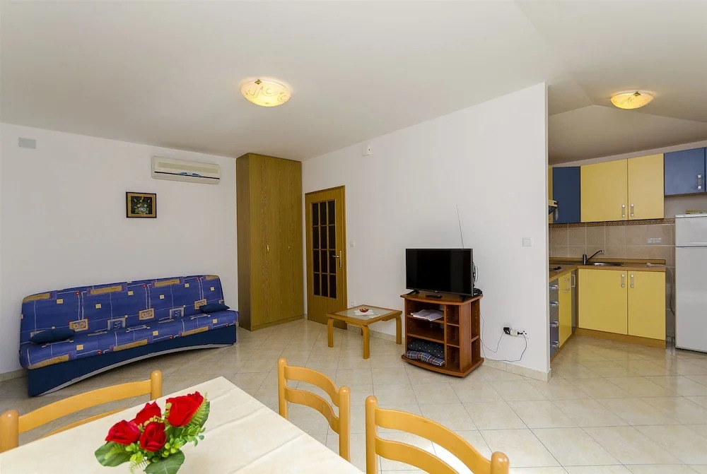 Apartments Krusica