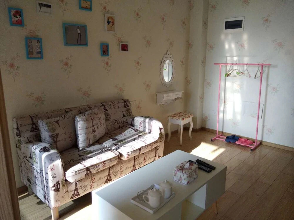Wuhan Loving Home Apartment