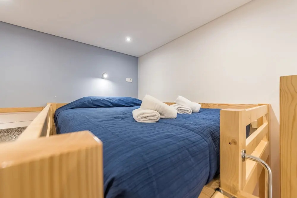 733 Costa Cabral Metro Residence
