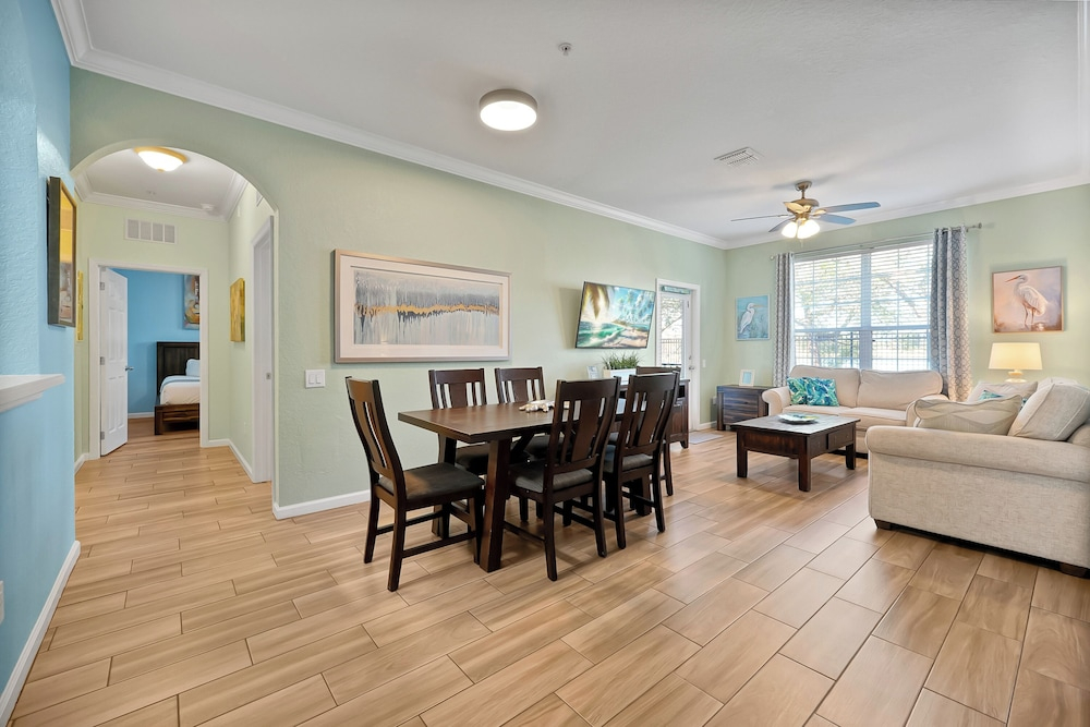Beautiful Deluxe Condo, Vista Cay - 3015