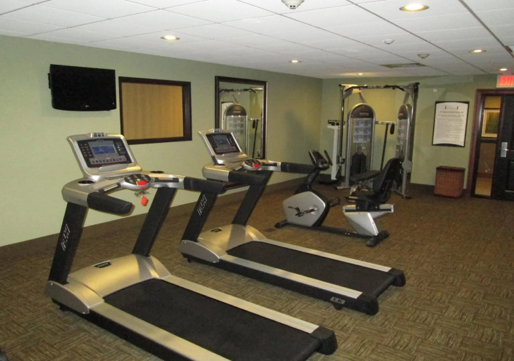 Staybridge Suites Bowling Green by IHG