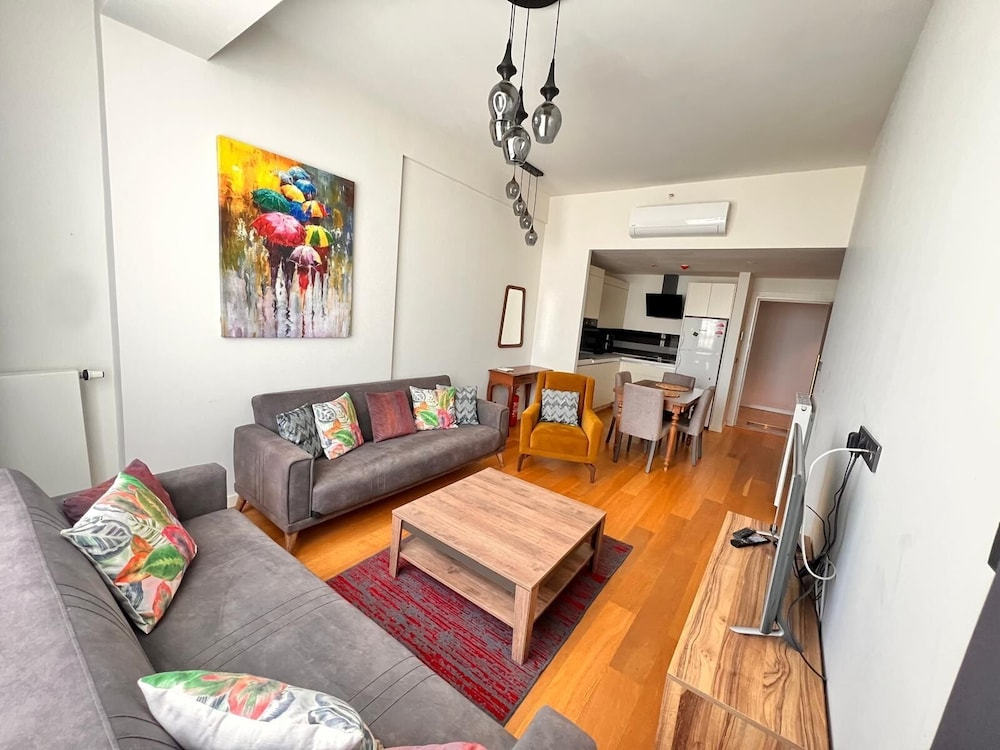 G Tower Residence Apartment Rentals