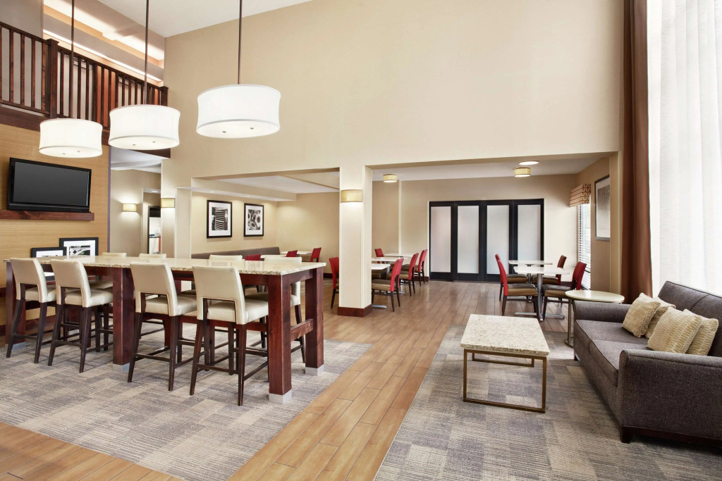 Hampton Inn Lawrence