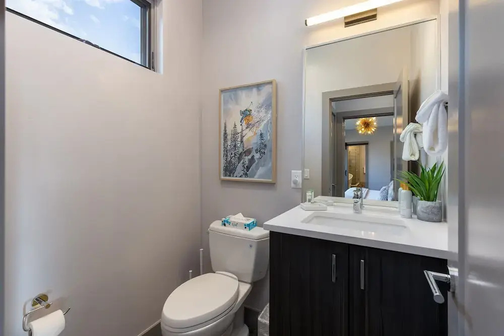 184 Caravelle Drive