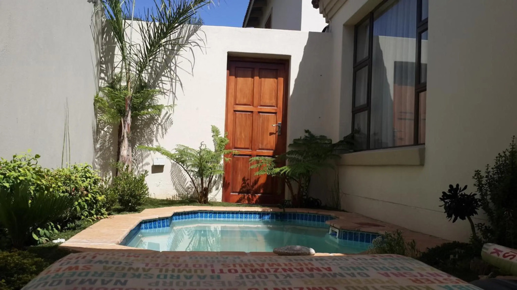 Eagle Rock Executive Guest House