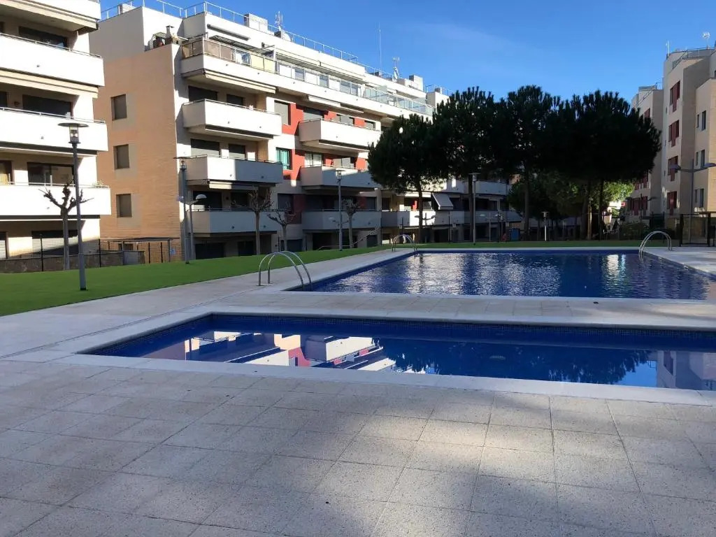 Apartamento de 3 dormitorios equipado Fenals
