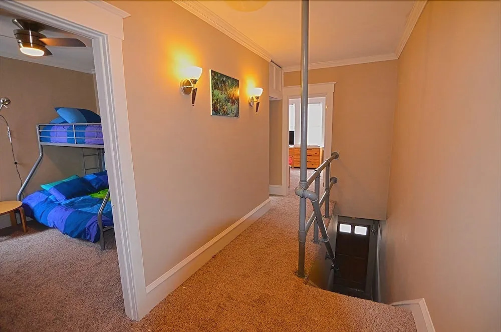 943 Asbury Ave #350045 2 Bedrooms 2 Bathrooms Apts