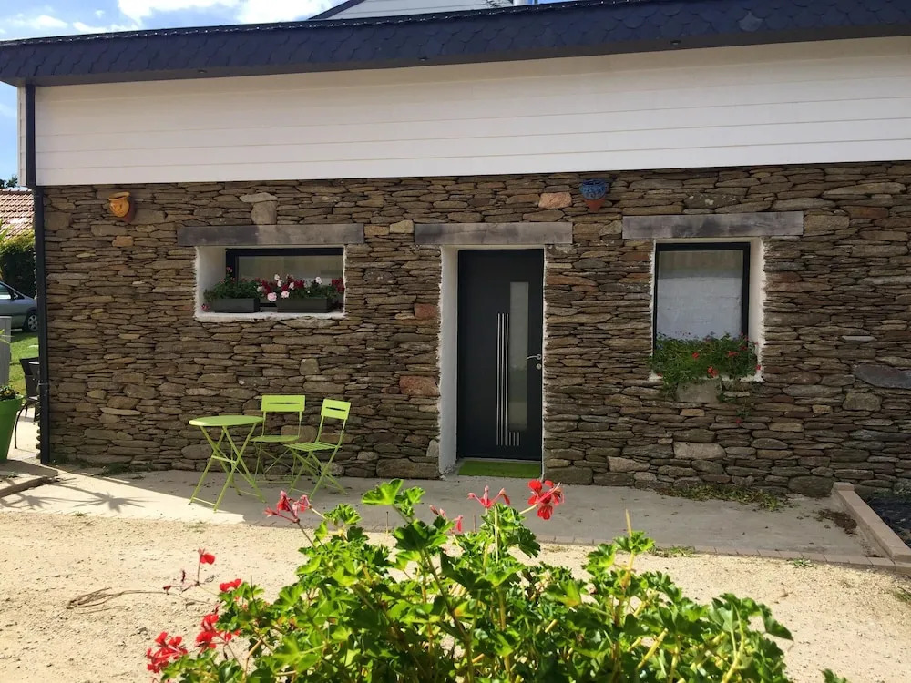 House With 3 Bedrooms in Plougonvelin, With Wonderful sea View, Private Pool, Furnished Garden - 900 m From the Beach