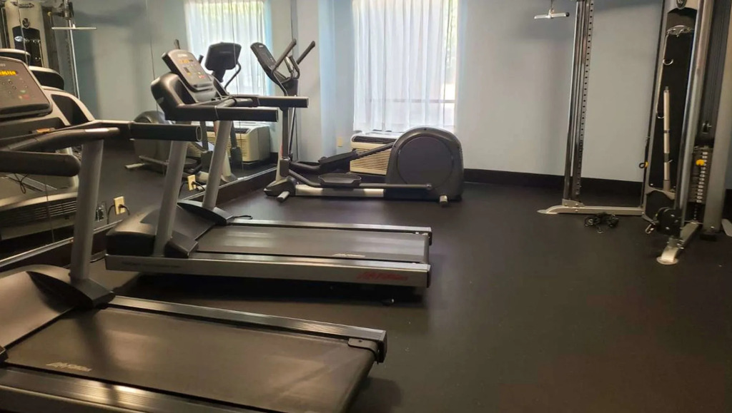 Alexis Inn and Suites Hotel