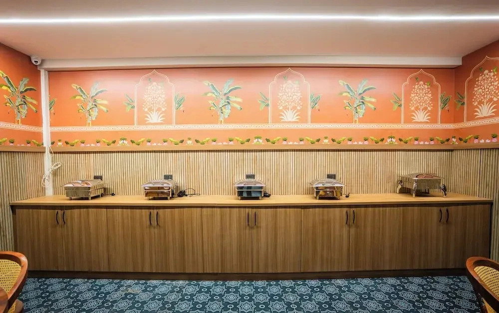 Hotel Indiana Hitech City