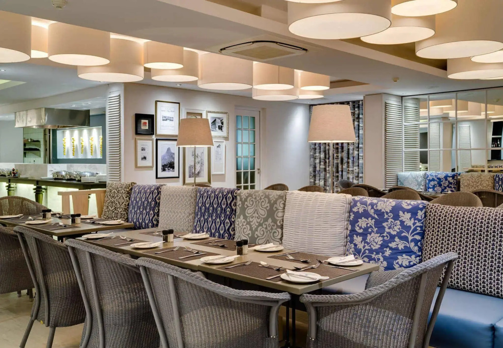 Protea Hotel by Marriott Cape Town Sea Point