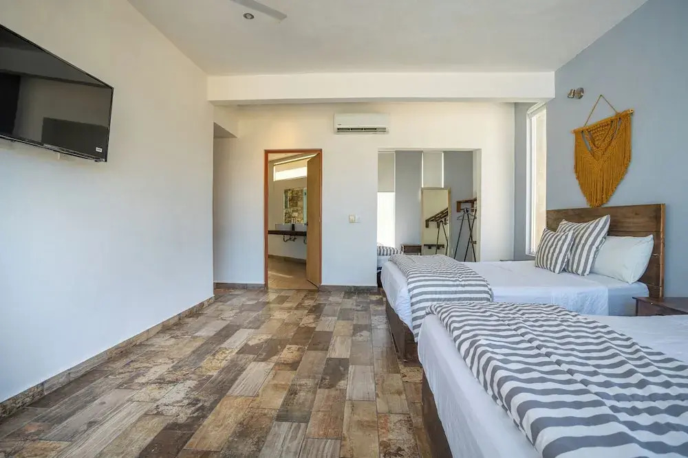 LUXO Villa Acapulco Zona Brisas Guitarrón