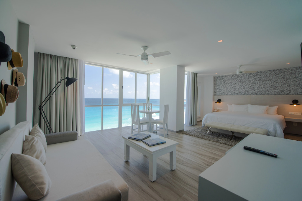 Oleo Cancun Playa All Inclusive Resort