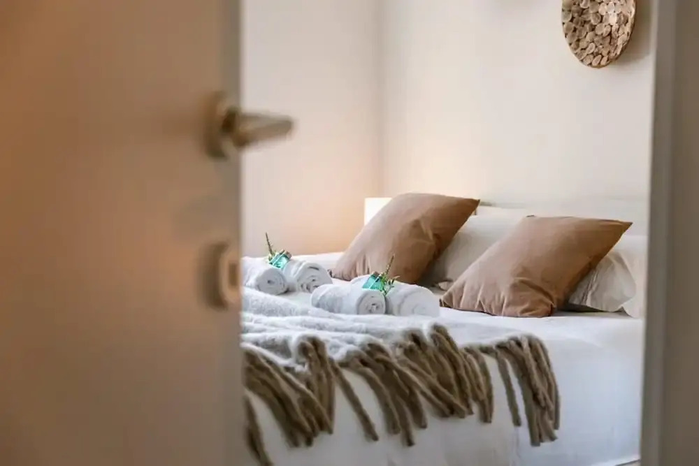 A Luminous Apartment Near the Marina