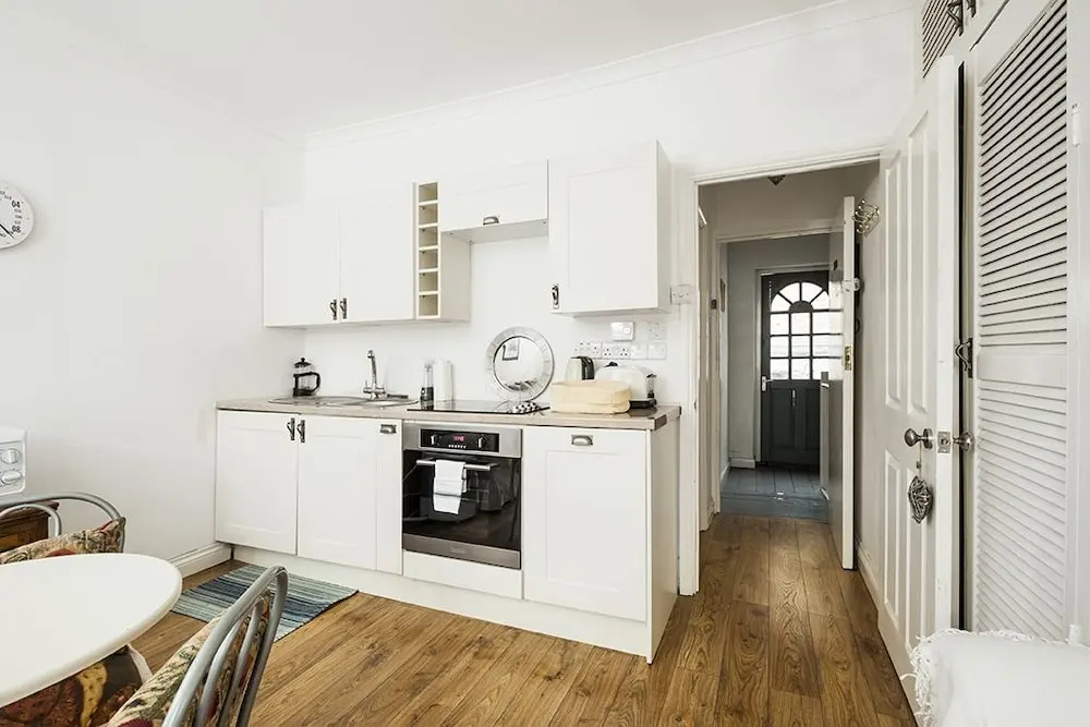 New Super 1 Bedroom Flat in the Heart of Greenwich