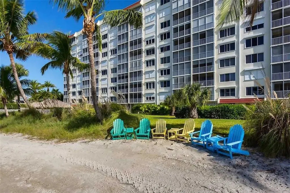 Sun Caper 208 - Two Bedroom Condo