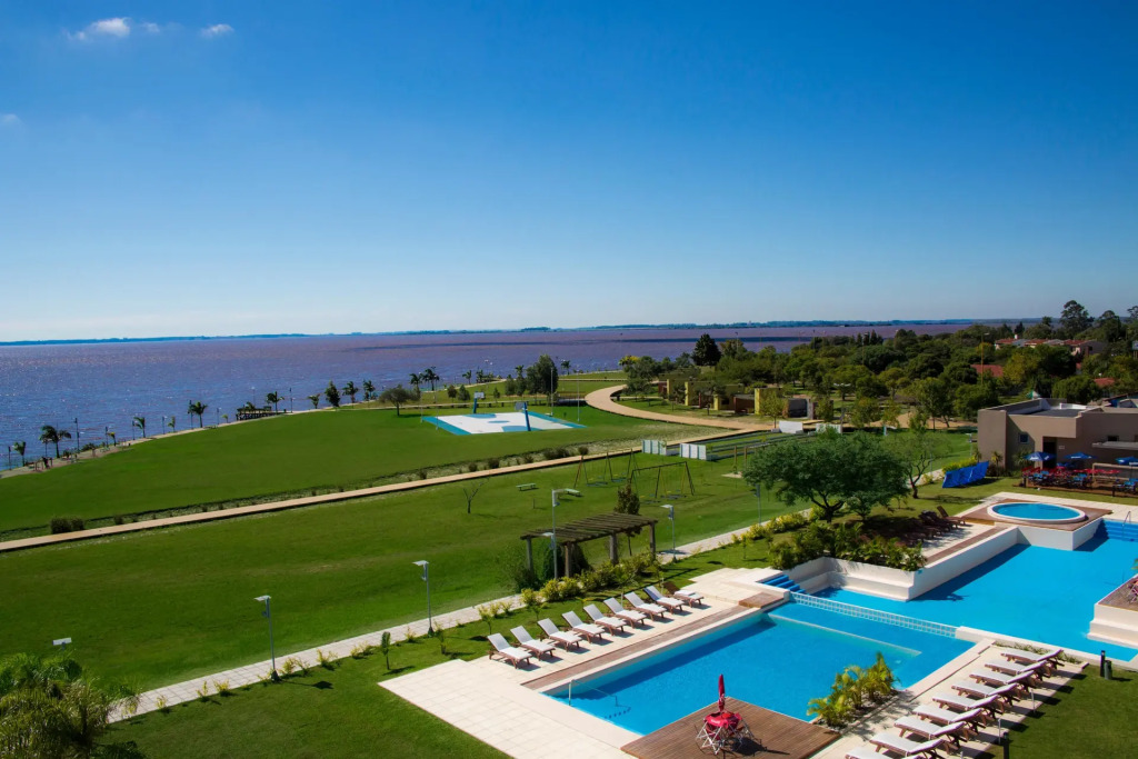 Arena Resort