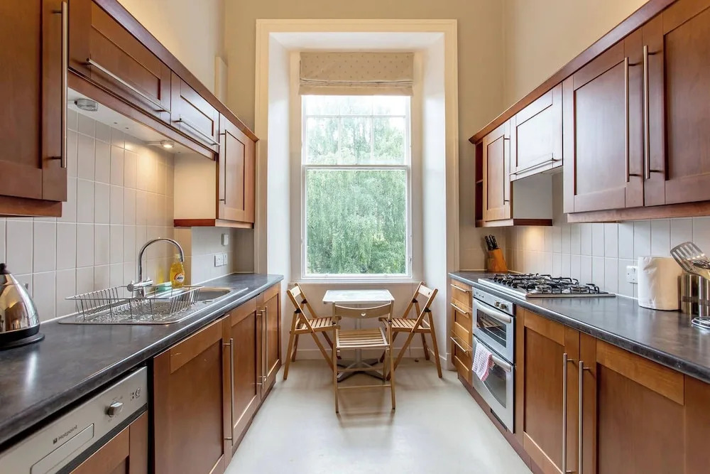 JOIVY Doune Terrace Apartment: Edinburgh New Town Prime Location