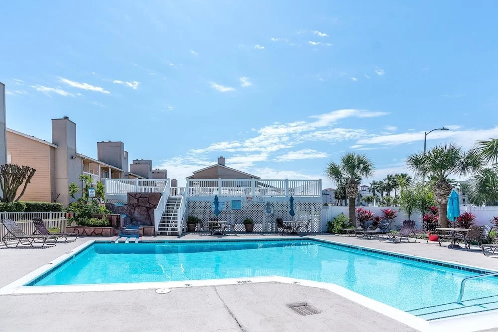 Seawall Escape - 2 Br Home