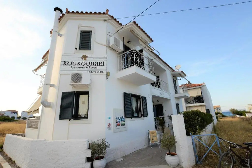 Koukounari Apartments
