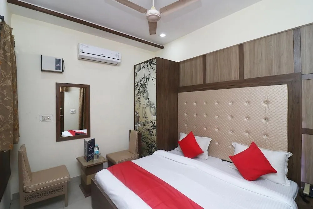 Hotel Amba Inn