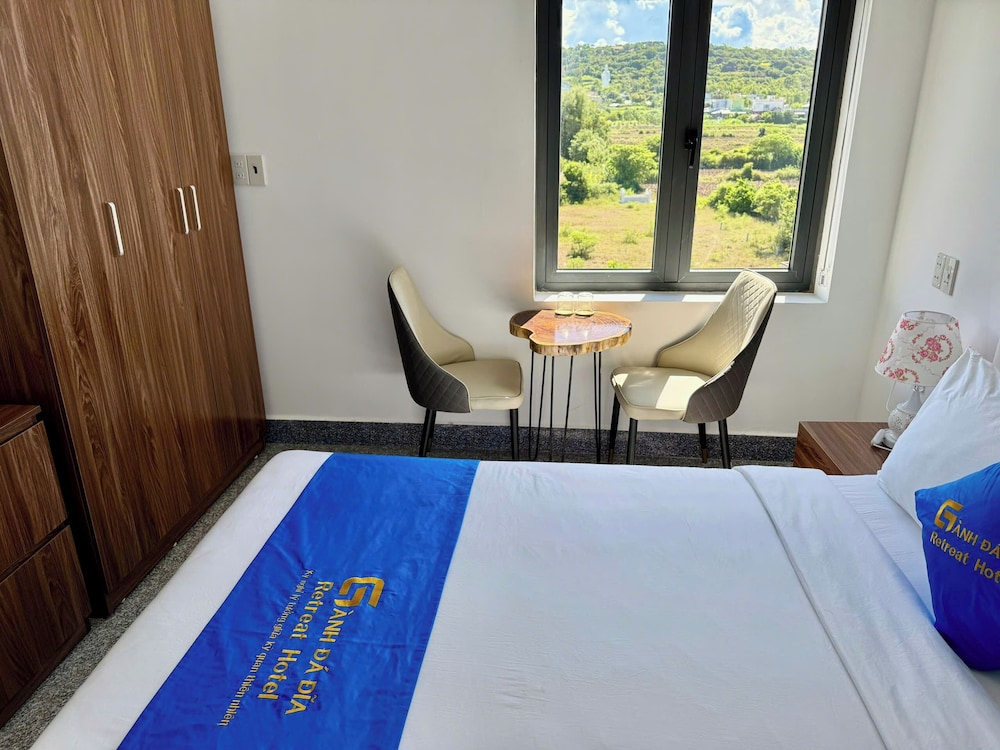 Gành Đá Đĩa Retreat Hotel