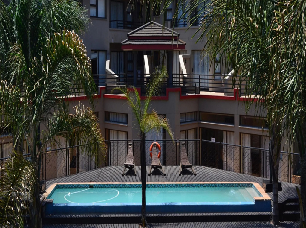 The Lakes Hotel and Conference Centre