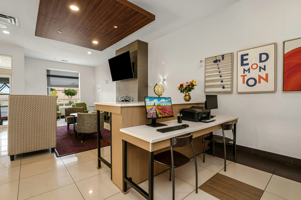 Holiday Inn Express Hotel & Suites-Edmonton South by IHG