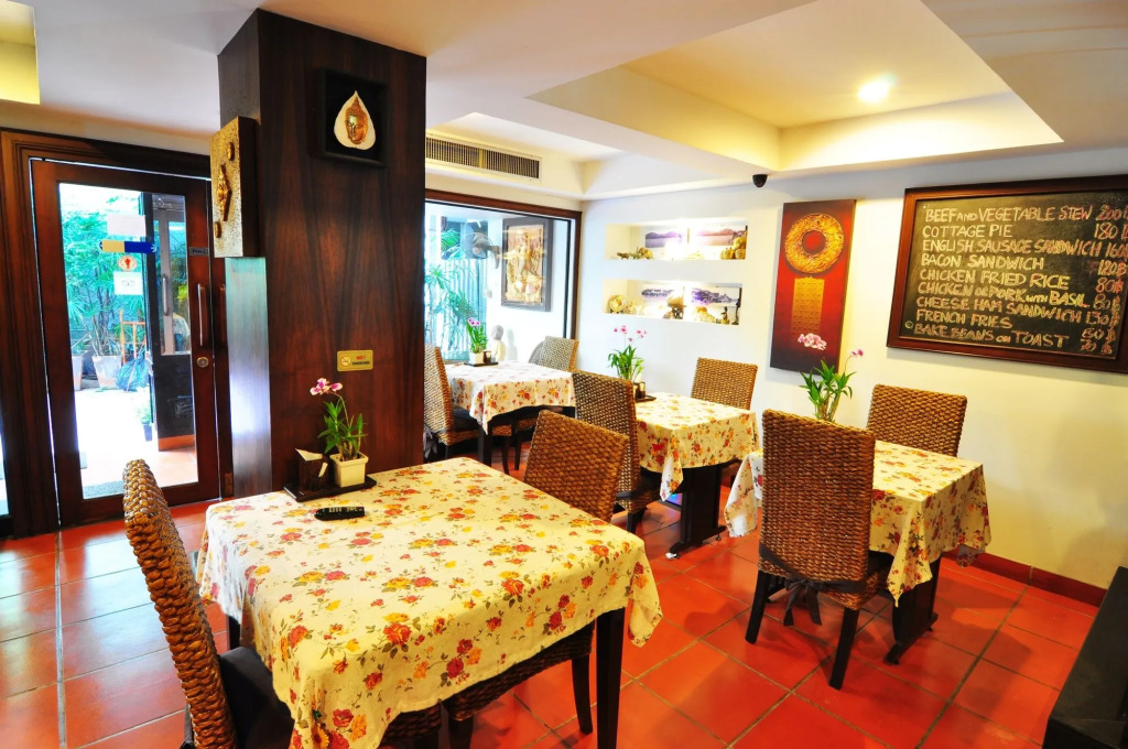 Baan Sukhumvit Soi 20