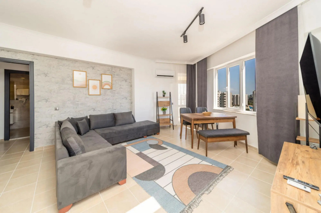 Fantastic Flat with Balcony and View in Aksu
