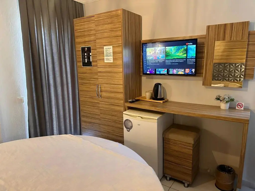 Royal Ezel Hotel
