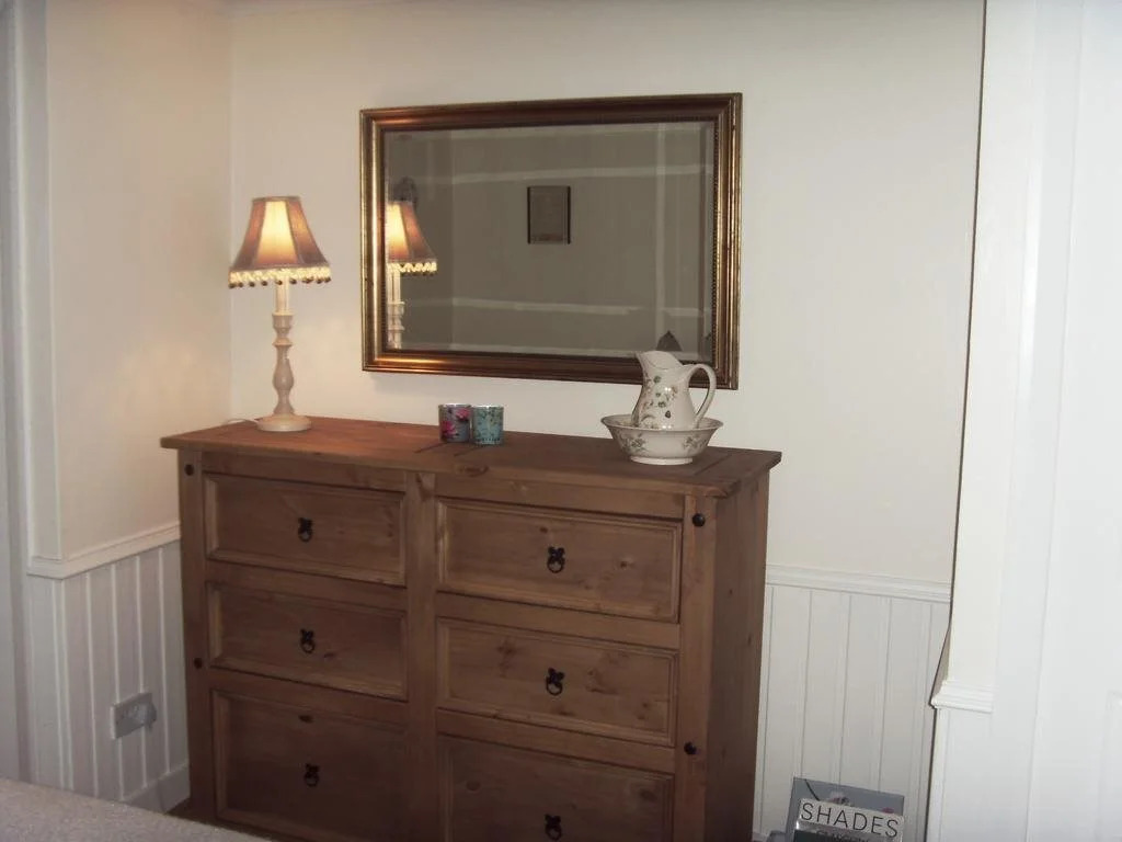 Gate Cottage B  B