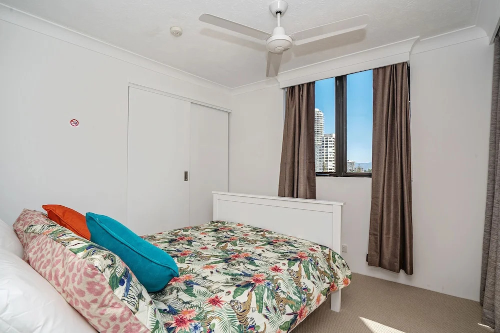 Terrific Location, Large 2BR, 2 Bath Apt