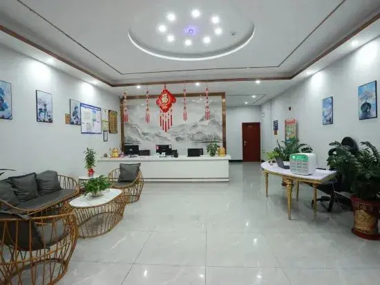 Siniman Hotel (Hechi Yizhou Bus Terminal)
