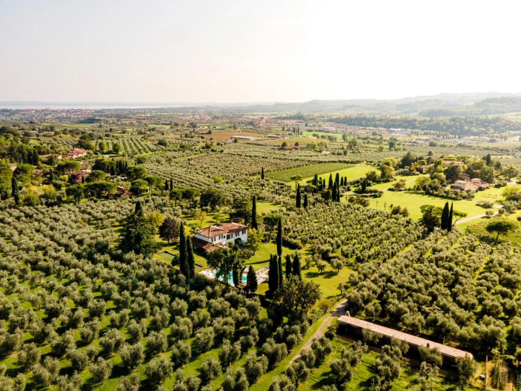 Luxury Estate on the Hills of Lake Garda