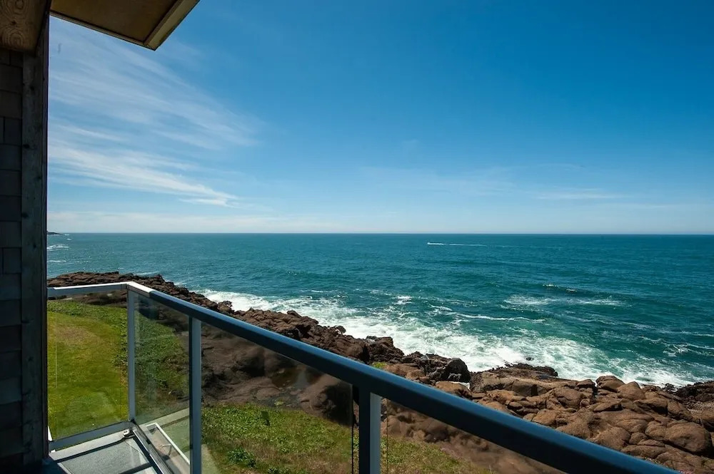 Whale Crossing 2 Bedroom Condo
