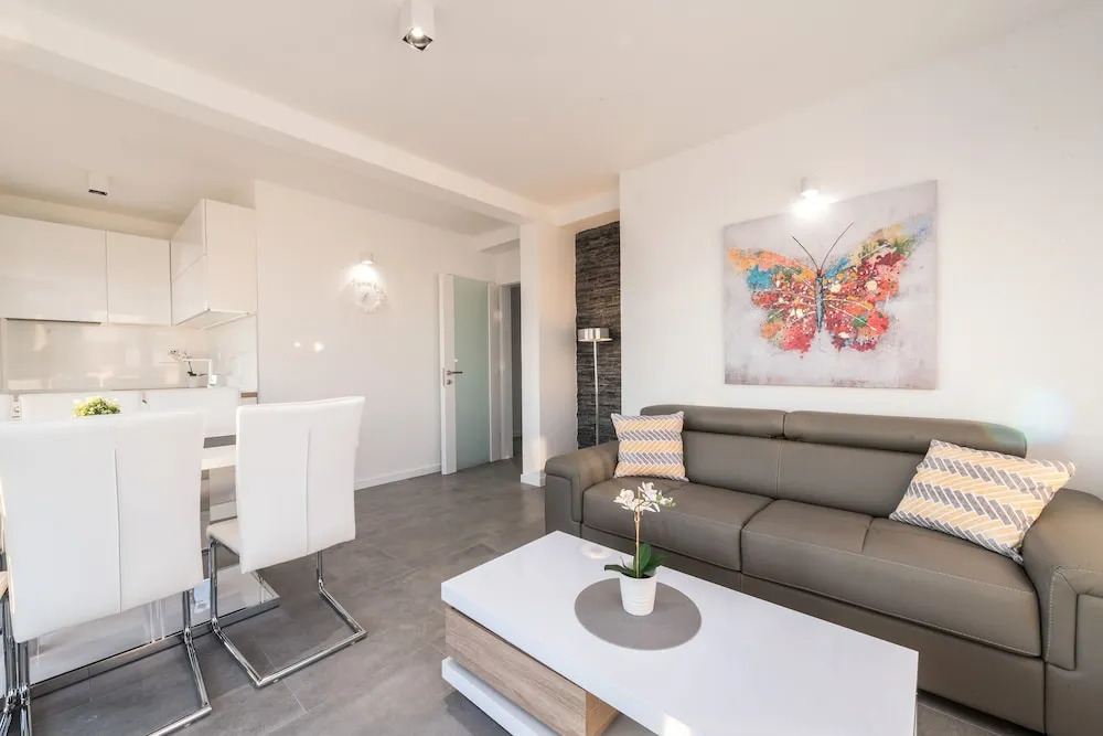 Villa Magnifica apartments with pool