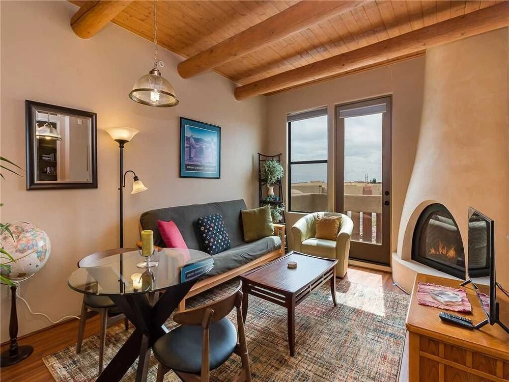 Alameda Cactus Flower 303 - One Bedroom Condo