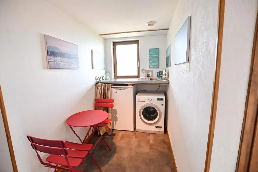 Warm Family Apartment