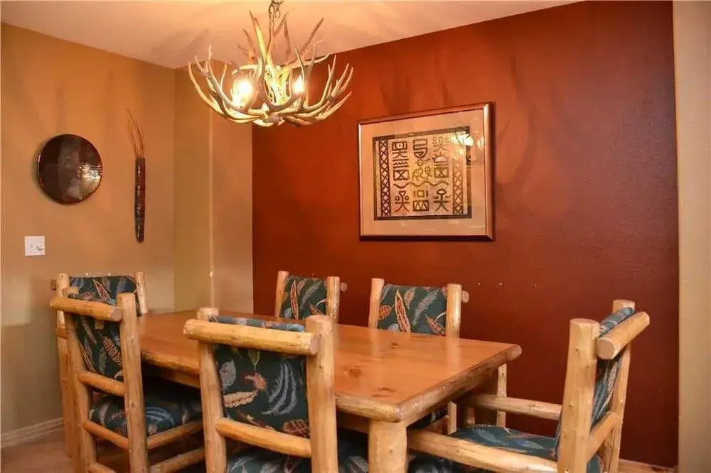 Elk Ridge Townhomes Unit 422 by RedAwning