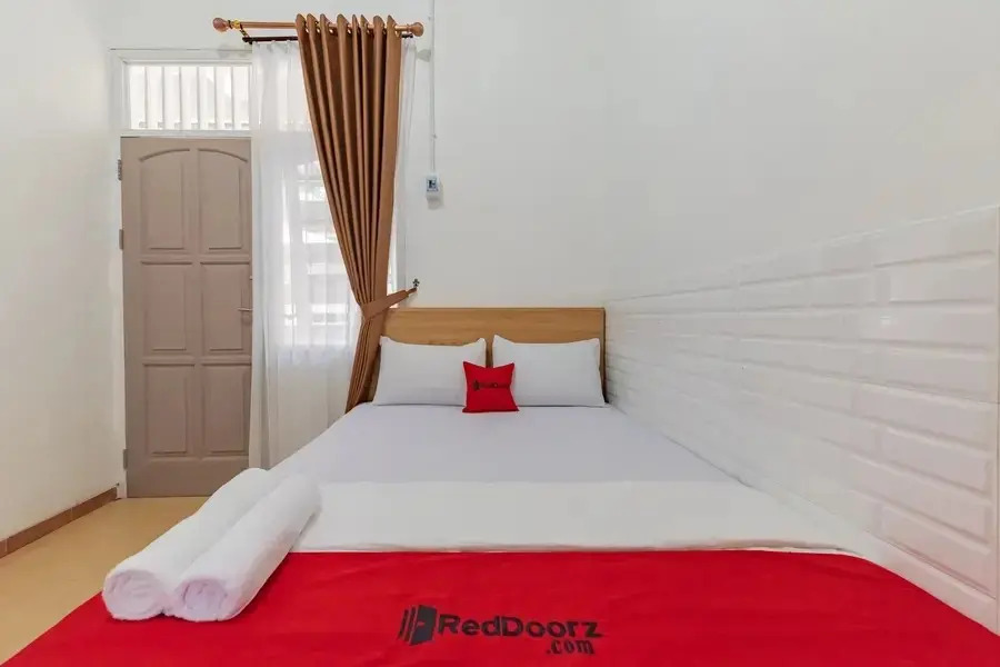 RedDoorz Syariah @ Jl. Candi Kalasan