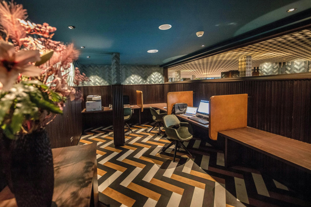 Apollo Hotel Amsterdam, a Tribute Portfolio Hotel