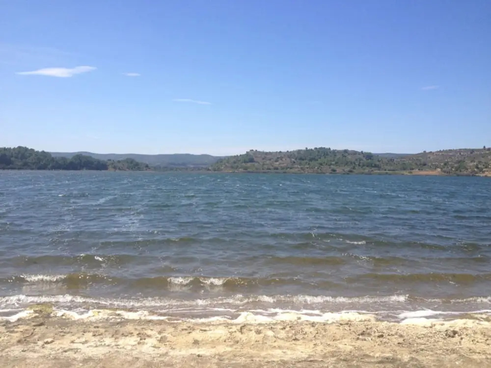 Holiday villa near Narbonne-Plage, fenced private swimming pool and view of a lake