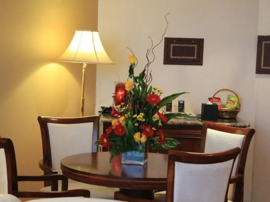 Trianon Hotel