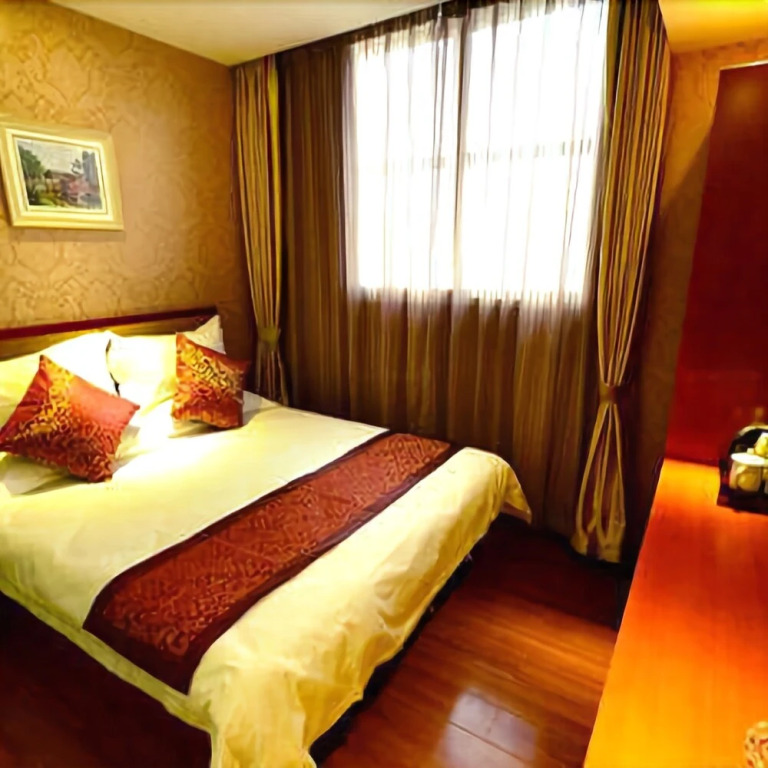 Wuhan Fuyuan Baihe Hotel
