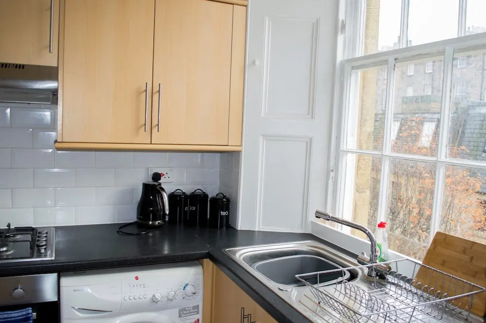 Spacious 4 Bedroom New Town Home